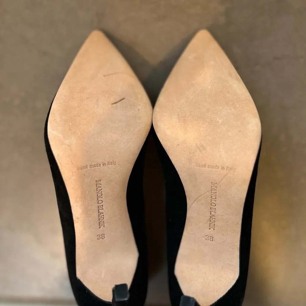 Manolo Blahnik BB Black Suede Pointed Toe Pumps Size EU 38 - Picture 3 of 9